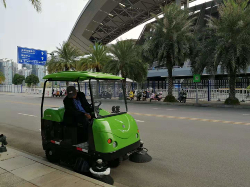 南寧掃地車