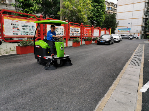 南寧掃地車